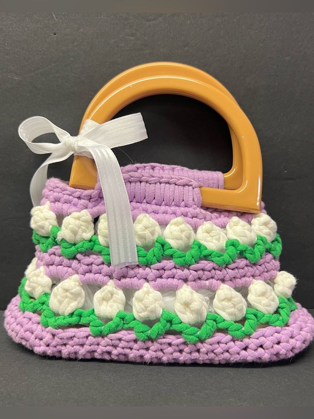Handmade Petite Purple Crochet
Handbag w/ White Flowers & Plastic
Handles